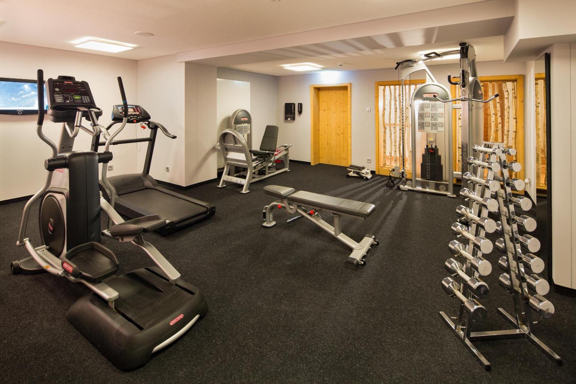 Familien- Und Wellnesshotel "Landhaus Viktoria" Oberstdorf Eksteriør bilde